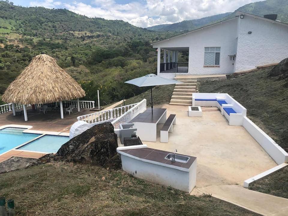Casa La Felisa Hospedaje Campestre Pandi Cundinamarca Exterior photo